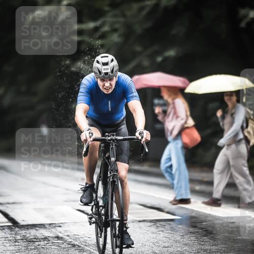 13.09.2026 - Stadtparktriathlon H.Heesch http://msf.ph/oto/10375179 13.09.2026 12:13:18 Radfahren 999, 1024 meine-sportfotos.de