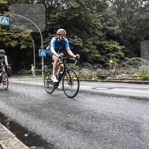 13.09.2026 - Stadtparktriathlon H.Heesch http://msf.ph/oto/10375196 13.09.2026 09:15:31 Radfahren 24, 54, 57, 97, 104, 147, 162, 208 meine-sportfotos.de
