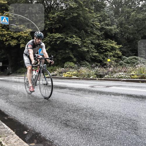 13.09.2026 - Stadtparktriathlon H.Heesch http://msf.ph/oto/10375201 13.09.2026 09:15:32 Radfahren 24, 54, 97, 104, 147, 208 meine-sportfotos.de