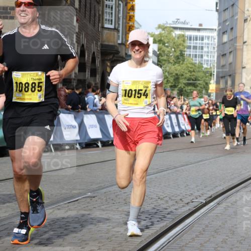 13.09.2026 - 21. swb-Marathon Bremen Strokosch-Dieckow http://msf.ph/oto/10375225 13.09.2026 11:02:33 Ziel 10153, 10154, 10173, 10273, 10274, 10278, 10331, 10338, 10439, 10473, 10500, 10636, 10738, 10803, 10885, 10915, 10943, 11249, 11505, 11576, 11811, 11853, 11886, 12016, 12042, 12094, 12134, 12135, 12437, 12506, 10190, 10296, 10633, 10783, 10945, 10954, 10985, 11096, 11107, 11261, 11662, 11701, 11719, 11776, 12071, 12154, 12429, 12451 meine-sportfotos.de