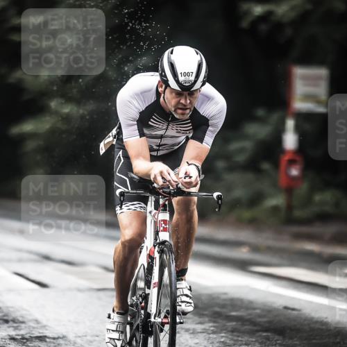 13.09.2026 - Stadtparktriathlon H.Heesch http://msf.ph/oto/10375241 13.09.2026 12:13:29 Radfahren 920, 1007, 1067 meine-sportfotos.de