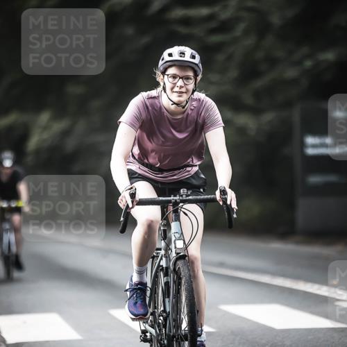 13.09.2026 - Stadtparktriathlon H.Heesch http://msf.ph/oto/10375246 13.09.2026 10:56:04 Radfahren 427, 506, 513, 561, 671 meine-sportfotos.de