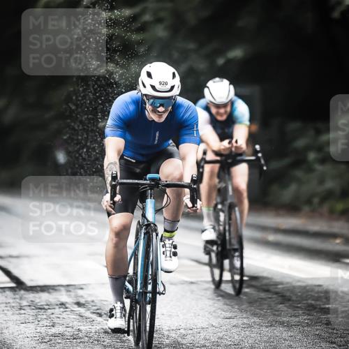 13.09.2026 - Stadtparktriathlon H.Heesch http://msf.ph/oto/10375251 13.09.2026 12:13:30 Radfahren 920, 1007, 1009, 1067 meine-sportfotos.de