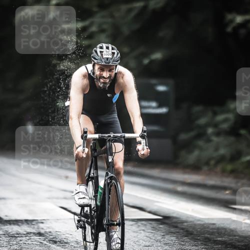 13.09.2026 - Stadtparktriathlon H.Heesch http://msf.ph/oto/10375279 13.09.2026 12:13:36 Radfahren 920, 1009, 1067 meine-sportfotos.de