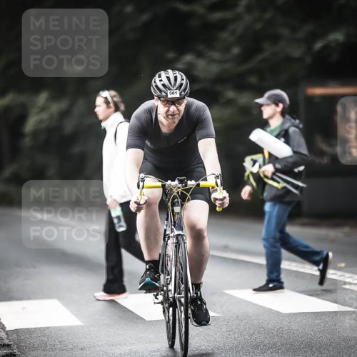 13.09.2026 - Stadtparktriathlon H.Heesch http://msf.ph/oto/10375287 13.09.2026 10:56:06 Radfahren 427, 506, 513, 561, 1799 meine-sportfotos.de
