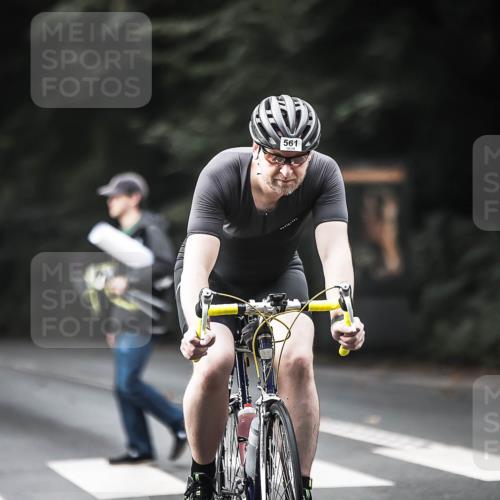 13.09.2026 - Stadtparktriathlon H.Heesch http://msf.ph/oto/10375302 13.09.2026 10:56:07 Radfahren 427, 506, 513, 561, 1799 meine-sportfotos.de