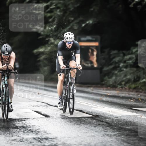13.09.2026 - Stadtparktriathlon H.Heesch http://msf.ph/oto/10375307 13.09.2026 12:13:52 Radfahren 932, 986, 998 meine-sportfotos.de