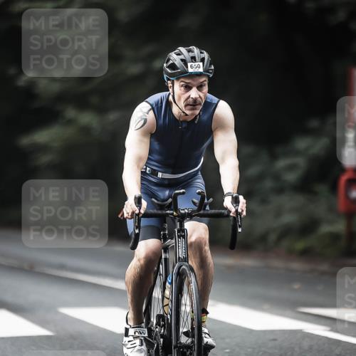 13.09.2026 - Stadtparktriathlon H.Heesch http://msf.ph/oto/10375324 13.09.2026 10:56:12 Radfahren 561, 1799 meine-sportfotos.de