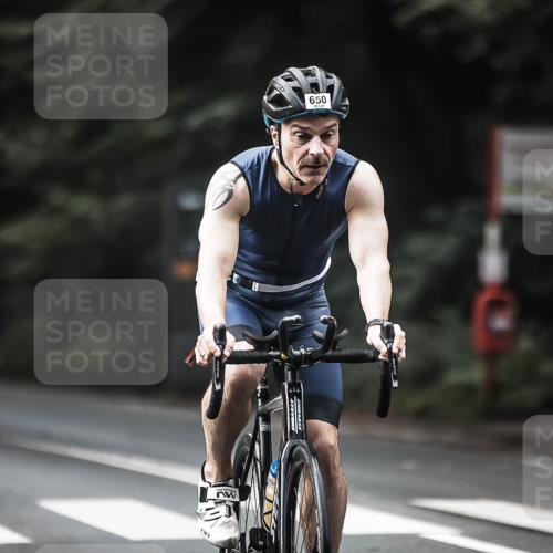 13.09.2026 - Stadtparktriathlon H.Heesch http://msf.ph/oto/10375329 13.09.2026 10:56:12 Radfahren 561, 1799 meine-sportfotos.de