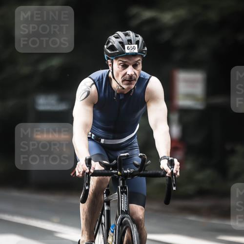 13.09.2026 - Stadtparktriathlon H.Heesch http://msf.ph/oto/10375334 13.09.2026 10:56:12 Radfahren 561, 1799 meine-sportfotos.de
