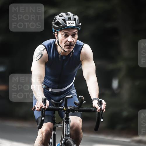 13.09.2026 - Stadtparktriathlon H.Heesch http://msf.ph/oto/10375341 13.09.2026 10:56:12 Radfahren 561, 1799 meine-sportfotos.de