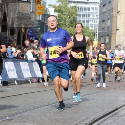 13.09.2026 - 21. swb-Marathon Bremen Strokosch-Dieckow http://msf.ph/oto/10375364 13.09.2026 11:02:38 Ziel 10153, 10154, 10173, 10273, 10274, 10278, 10331, 10338, 10439, 10473, 10636, 10738, 10885, 10915, 10943, 11249, 11505, 11576, 11811, 11853, 11886, 12042, 12094, 12134, 12135, 12437, 10190, 10296, 10633, 10783, 10945, 10954, 10955, 10985, 11096, 11107, 11564, 11701, 11719, 11730, 11776, 11785, 12071, 12154, 12247, 12451, 12465 meine-sportfotos.de
