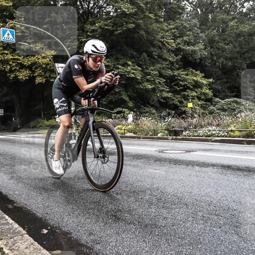 13.09.2026 - Stadtparktriathlon H.Heesch http://msf.ph/oto/10375368 13.09.2026 09:16:29 Radfahren 164, 165 meine-sportfotos.de
