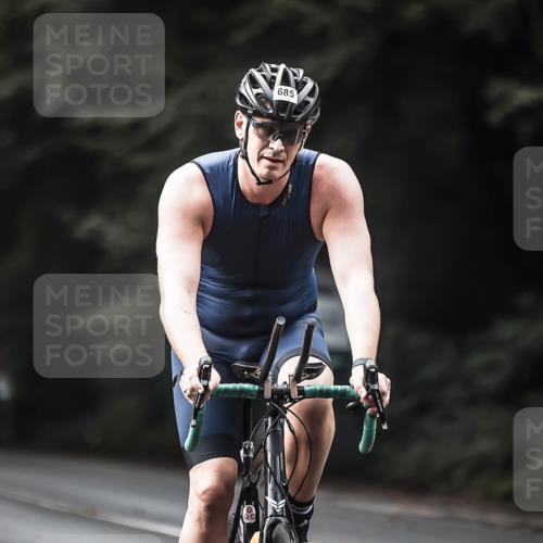 13.09.2026 - Stadtparktriathlon H.Heesch http://msf.ph/oto/10375370 13.09.2026 10:56:19 Radfahren 428, 509, 685 meine-sportfotos.de