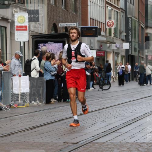 13.09.2026 - 21. swb-Marathon Bremen Strokosch-Dieckow http://msf.ph/oto/10375376 13.09.2026 12:28:38 Ziel 317, 608, 796, 1046, 443, 614, 2054 meine-sportfotos.de