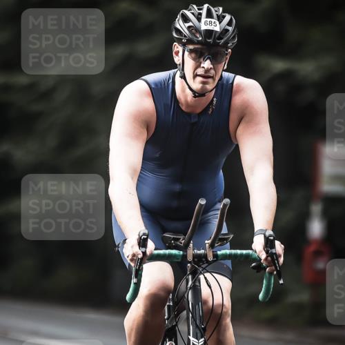 13.09.2026 - Stadtparktriathlon H.Heesch http://msf.ph/oto/10375387 13.09.2026 10:56:19 Radfahren 428, 509, 685 meine-sportfotos.de