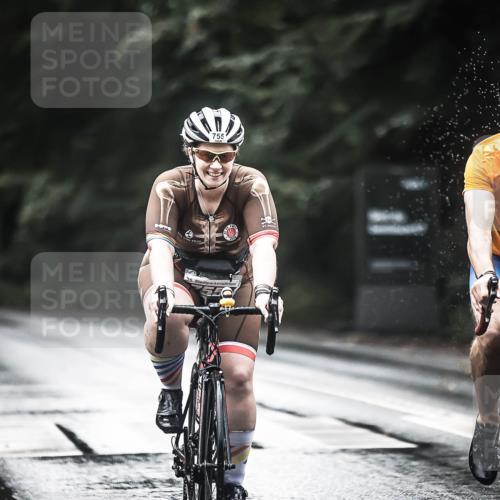 13.09.2026 - Stadtparktriathlon H.Heesch http://msf.ph/oto/10375418 13.09.2026 12:14:04 Radfahren 755, 932, 956, 985, 1061 meine-sportfotos.de