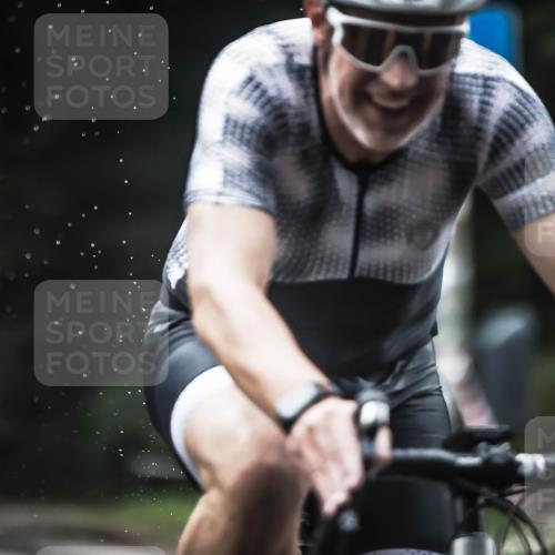 13.09.2026 - Stadtparktriathlon H.Heesch http://msf.ph/oto/10375431 13.09.2026 12:14:12 Radfahren 1066 meine-sportfotos.de
