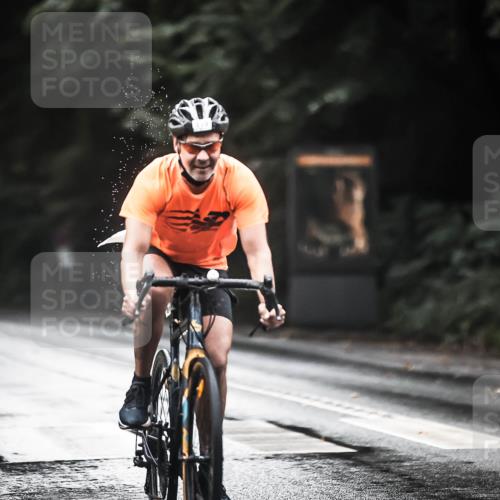 13.09.2026 - Stadtparktriathlon H.Heesch http://msf.ph/oto/10375490 13.09.2026 12:14:22 Radfahren 887, 899, 902, 975, 1017 meine-sportfotos.de
