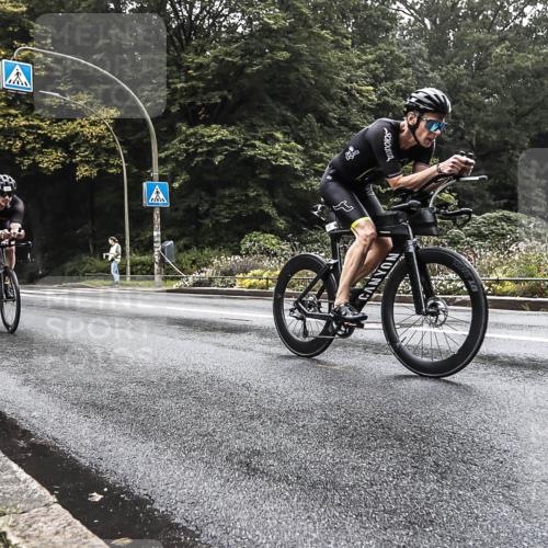 13.09.2026 - Stadtparktriathlon H.Heesch http://msf.ph/oto/10375517 13.09.2026 09:17:29 Radfahren 85, 107, 122 meine-sportfotos.de