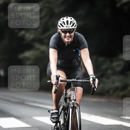 13.09.2026 - Stadtparktriathlon H.Heesch http://msf.ph/oto/10375520 13.09.2026 10:56:34 Radfahren 413, 670, 679, 688 meine-sportfotos.de
