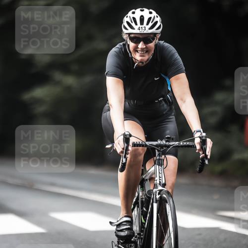 13.09.2026 - Stadtparktriathlon H.Heesch http://msf.ph/oto/10375525 13.09.2026 10:56:34 Radfahren 413, 670, 679, 688 meine-sportfotos.de