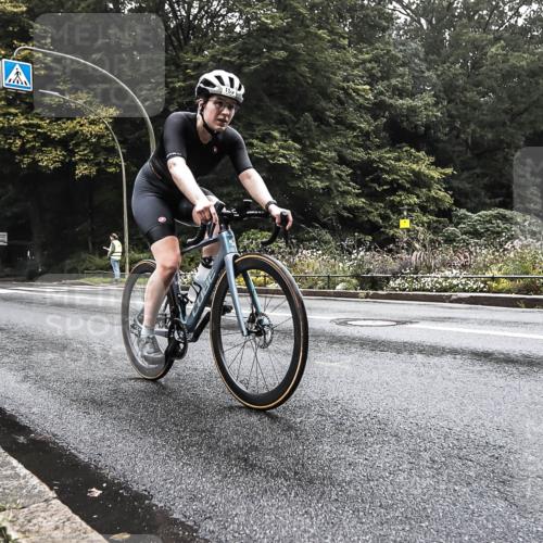 13.09.2026 - Stadtparktriathlon H.Heesch http://msf.ph/oto/10375550 13.09.2026 09:17:44 Radfahren 12, 74, 152, 159 meine-sportfotos.de