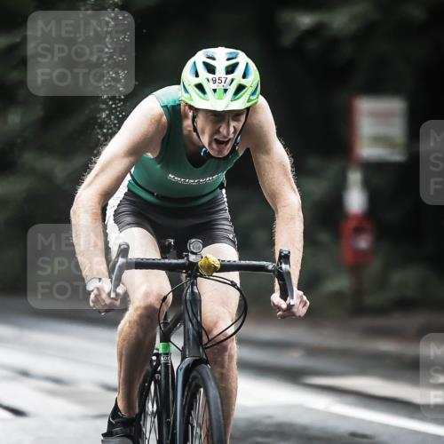 13.09.2026 - Stadtparktriathlon H.Heesch http://msf.ph/oto/10375556 13.09.2026 12:14:30 Radfahren 902, 954, 957, 975, 1035, 1055 meine-sportfotos.de