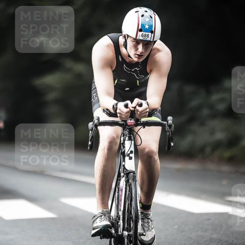 13.09.2026 - Stadtparktriathlon H.Heesch http://msf.ph/oto/10375559 13.09.2026 10:56:36 Radfahren 413, 670, 679, 688 meine-sportfotos.de