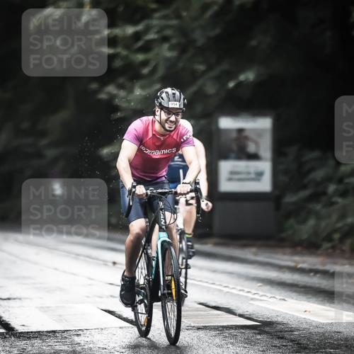 13.09.2026 - Stadtparktriathlon H.Heesch http://msf.ph/oto/10375577 13.09.2026 12:14:34 Radfahren 902, 954, 957, 1035, 1055 meine-sportfotos.de