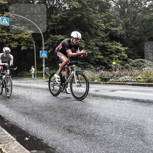13.09.2026 - Stadtparktriathlon H.Heesch http://msf.ph/oto/10375578 13.09.2026 09:17:48 Radfahren 12, 74, 98, 152, 191 meine-sportfotos.de