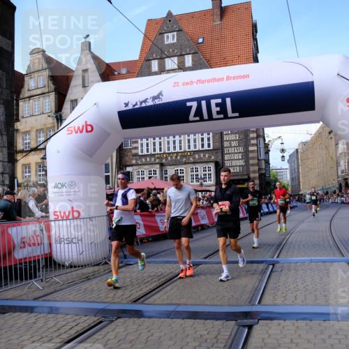 13.09.2026 - 21. swb-Marathon Bremen Tim E. http://msf.ph/oto/10375616 13.09.2026 13:12:04 Ziel 826, 863, 4368, 4651, 5521, 5585, 5893, 6059, 6668, 8996, 9398, 13055 meine-sportfotos.de