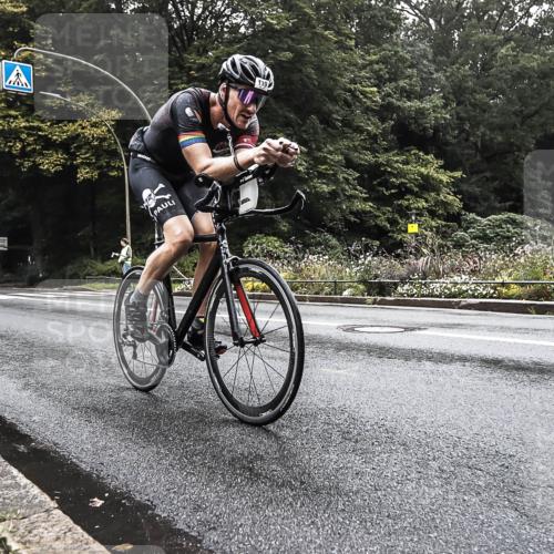 13.09.2026 - Stadtparktriathlon H.Heesch http://msf.ph/oto/10375631 13.09.2026 09:17:59 Radfahren 26, 72, 139, 199 meine-sportfotos.de