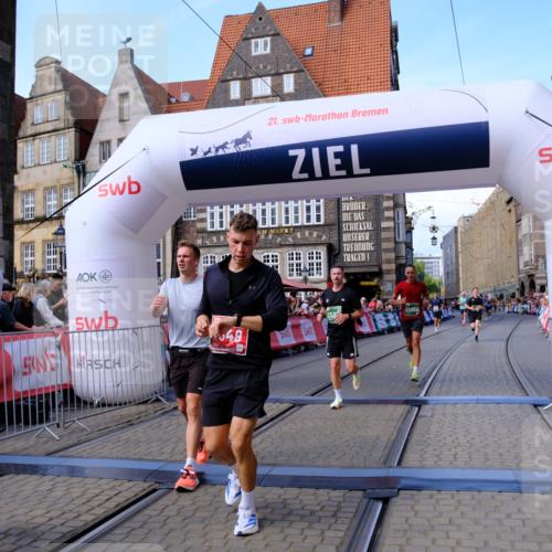13.09.2026 - 21. swb-Marathon Bremen Tim E. http://msf.ph/oto/10375643 13.09.2026 13:12:05 Ziel 826, 863, 4368, 4651, 5521, 5585, 5893, 6059, 6668, 8996, 9398, 13055 meine-sportfotos.de