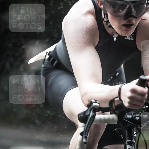 13.09.2026 - Stadtparktriathlon H.Heesch http://msf.ph/oto/10375647 13.09.2026 12:14:43 Radfahren 851, 1057 meine-sportfotos.de