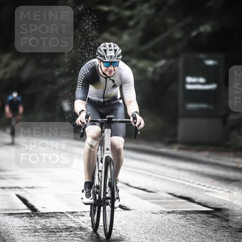 13.09.2026 - Stadtparktriathlon H.Heesch http://msf.ph/oto/10375655 13.09.2026 12:14:45 Radfahren 851, 888, 971, 1057, 1121 meine-sportfotos.de
