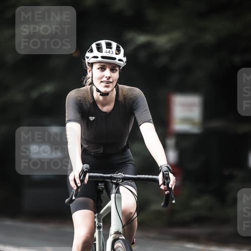 13.09.2026 - Stadtparktriathlon H.Heesch http://msf.ph/oto/10375662 13.09.2026 10:56:43 Radfahren 362, 376, 443, 670, 679 meine-sportfotos.de