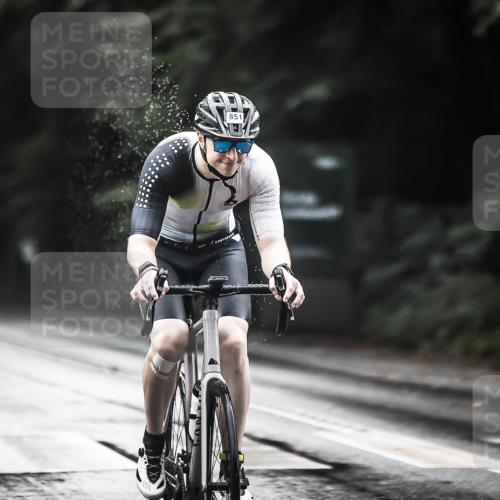 13.09.2026 - Stadtparktriathlon H.Heesch http://msf.ph/oto/10375667 13.09.2026 12:14:45 Radfahren 851, 888, 971, 1057, 1121 meine-sportfotos.de