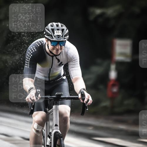 13.09.2026 - Stadtparktriathlon H.Heesch http://msf.ph/oto/10375677 13.09.2026 12:14:46 Radfahren 851, 888, 971, 1057, 1121 meine-sportfotos.de