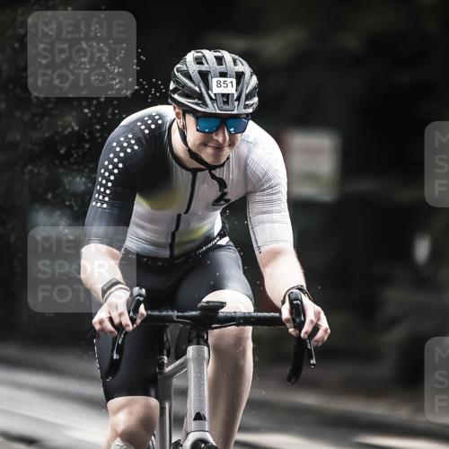 13.09.2026 - Stadtparktriathlon H.Heesch http://msf.ph/oto/10375681 13.09.2026 12:14:46 Radfahren 851, 888, 971, 1057, 1121 meine-sportfotos.de