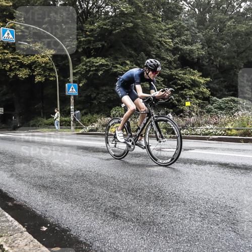 13.09.2026 - Stadtparktriathlon H.Heesch http://msf.ph/oto/10375699 13.09.2026 09:18:31 Radfahren 44, 45, 91, 134, 148, 200 meine-sportfotos.de
