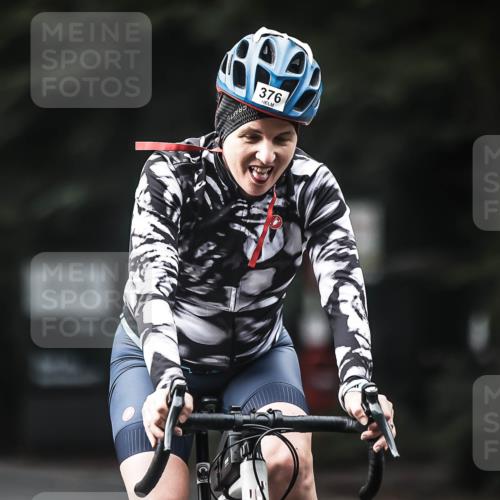 13.09.2026 - Stadtparktriathlon H.Heesch http://msf.ph/oto/10375702 13.09.2026 10:56:47 Radfahren 362, 376, 443 meine-sportfotos.de