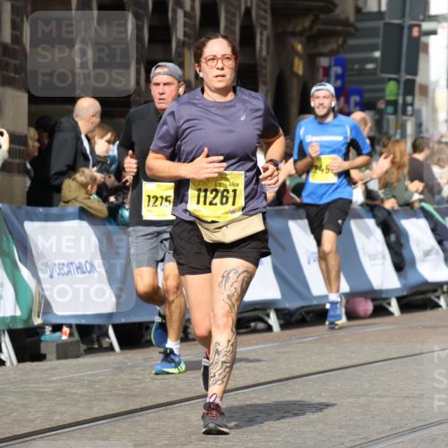 13.09.2026 - 21. swb-Marathon Bremen Strokosch-Dieckow http://msf.ph/oto/10375719 13.09.2026 11:02:46 Ziel 10153, 10154, 10273, 10274, 10278, 10331, 10338, 10738, 10885, 10915, 10943, 11137, 11505, 11508, 11526, 11554, 11853, 11886, 11890, 11945, 12169, 12252, 12489, 10185, 10296, 10633, 10731, 10954, 10955, 11107, 11313, 11564, 11697, 11719, 11730, 11785, 12071, 12247, 12448, 12465 meine-sportfotos.de