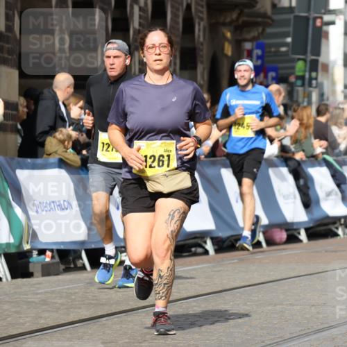 13.09.2026 - 21. swb-Marathon Bremen Strokosch-Dieckow http://msf.ph/oto/10375736 13.09.2026 11:02:46 Ziel 10153, 10154, 10273, 10274, 10278, 10331, 10338, 10738, 10885, 10915, 10943, 11137, 11505, 11508, 11526, 11554, 11853, 11886, 11890, 11945, 12169, 12252, 12489, 10185, 10296, 10633, 10731, 10954, 10955, 11107, 11313, 11564, 11697, 11719, 11730, 11785, 12071, 12247, 12448, 12465 meine-sportfotos.de