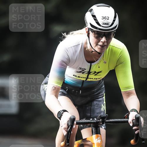 13.09.2026 - Stadtparktriathlon H.Heesch http://msf.ph/oto/10375745 13.09.2026 10:56:49 Radfahren 362, 376, 443 meine-sportfotos.de