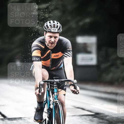 13.09.2026 - Stadtparktriathlon H.Heesch http://msf.ph/oto/10375769 13.09.2026 12:15:02 Radfahren 934, 960 meine-sportfotos.de