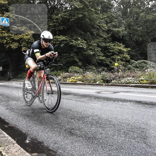 13.09.2026 - Stadtparktriathlon H.Heesch http://msf.ph/oto/10375790 13.09.2026 09:19:25 Radfahren 87, 119 meine-sportfotos.de