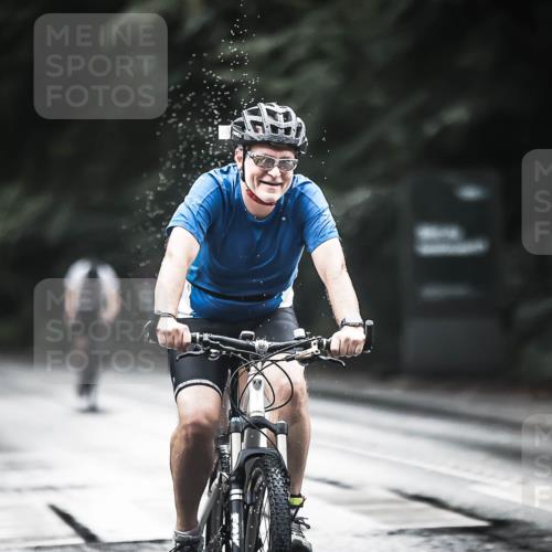 13.09.2026 - Stadtparktriathlon H.Heesch http://msf.ph/oto/10375792 13.09.2026 12:15:09 Radfahren 884, 922, 983, 1054 meine-sportfotos.de