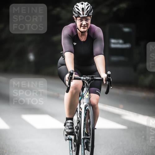 13.09.2026 - Stadtparktriathlon H.Heesch http://msf.ph/oto/10375793 13.09.2026 10:56:58 Radfahren 394, 415, 522, 600 meine-sportfotos.de