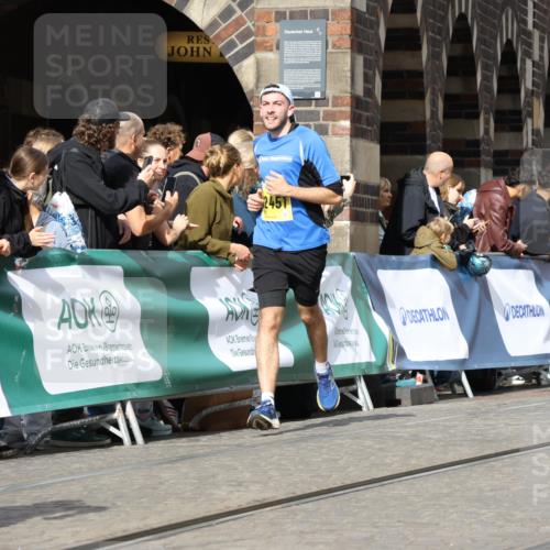 13.09.2026 - 21. swb-Marathon Bremen Strokosch-Dieckow http://msf.ph/oto/10375822 13.09.2026 11:02:49 Ziel 10153, 10154, 10273, 10274, 10278, 10338, 10738, 10885, 10915, 11137, 11261, 11505, 11508, 11526, 11554, 11662, 11853, 11886, 11890, 11945, 12169, 12252, 12429, 12489, 10185, 10715, 10731, 11095, 11313, 11564, 11697, 11730, 11785, 12247, 12421, 12432, 12448, 12465, 12483 meine-sportfotos.de